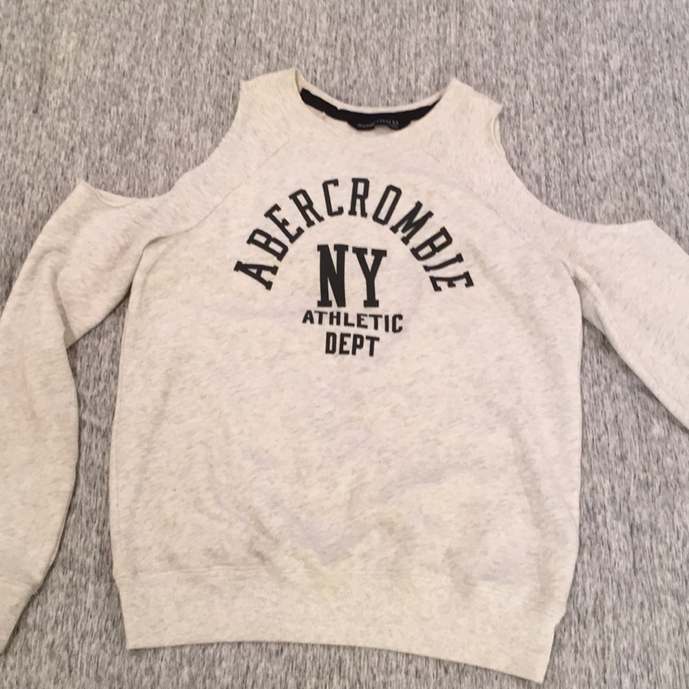 Abercrombie & Fitch cold shoulder sweatshirt
